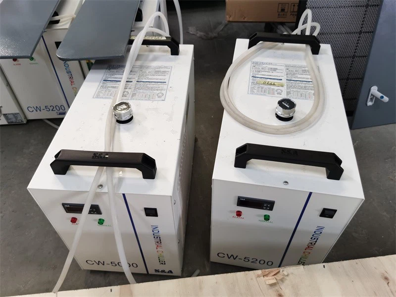 CO2 laser cutting machine1.jpg